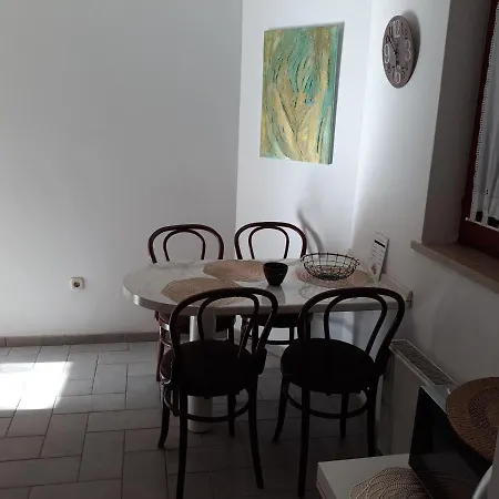 Ljudmila Doo Apartment Banjole